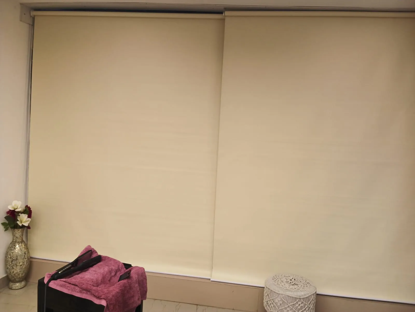 Roller Blinds Curtains & Drapes Desk and Decor 