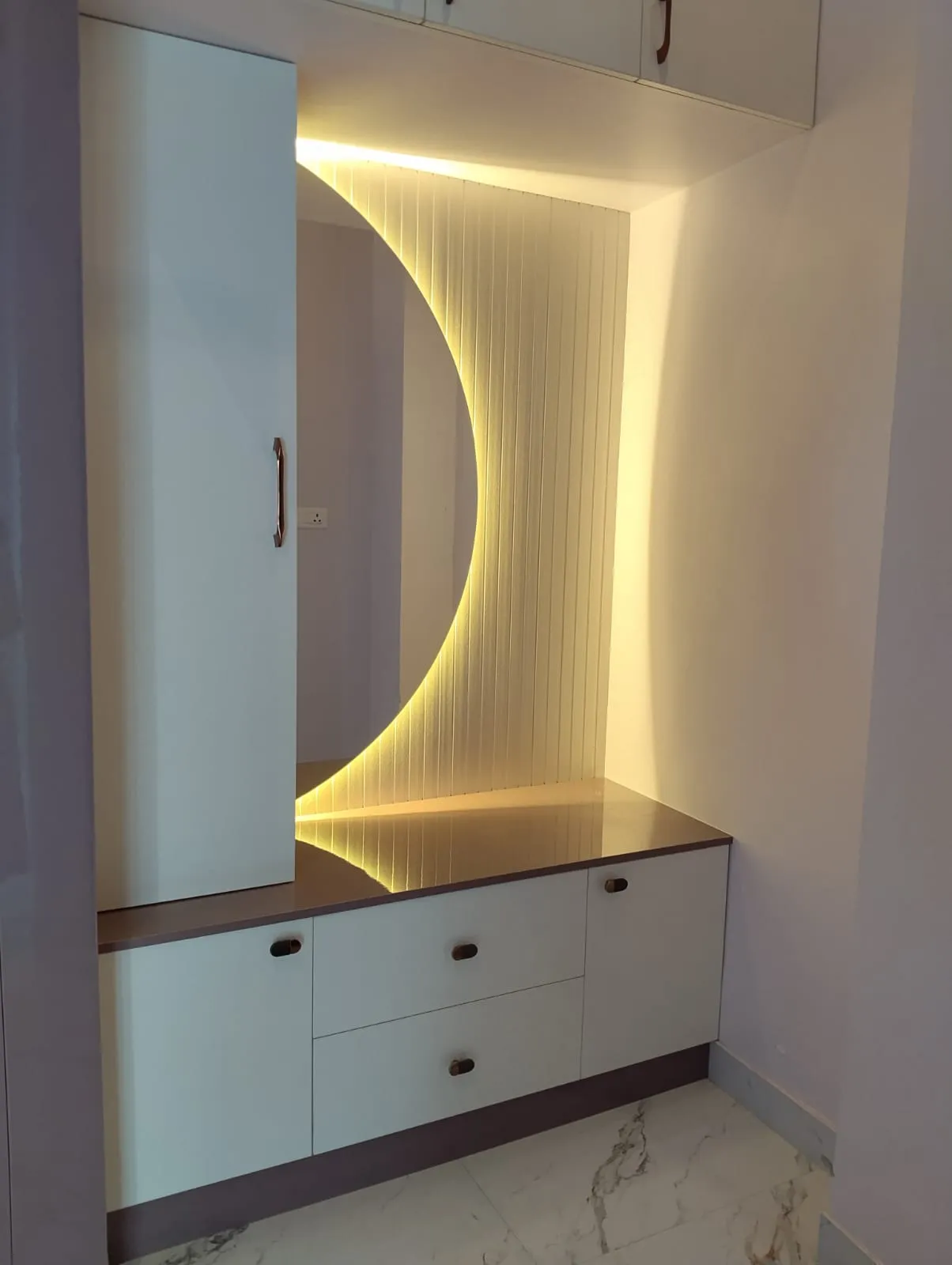 Luminous Elegance Bespoke Backlit Half-Moon Dressing Suite Dressing Tables Desk and Decor 