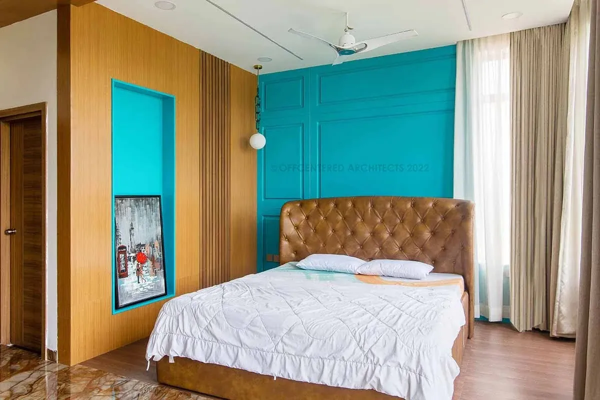 Luxury Bedroom with Fluted Wood Ceiling & Concrete-Finish Accent Wall Modern Bedroom Desk and Decor 