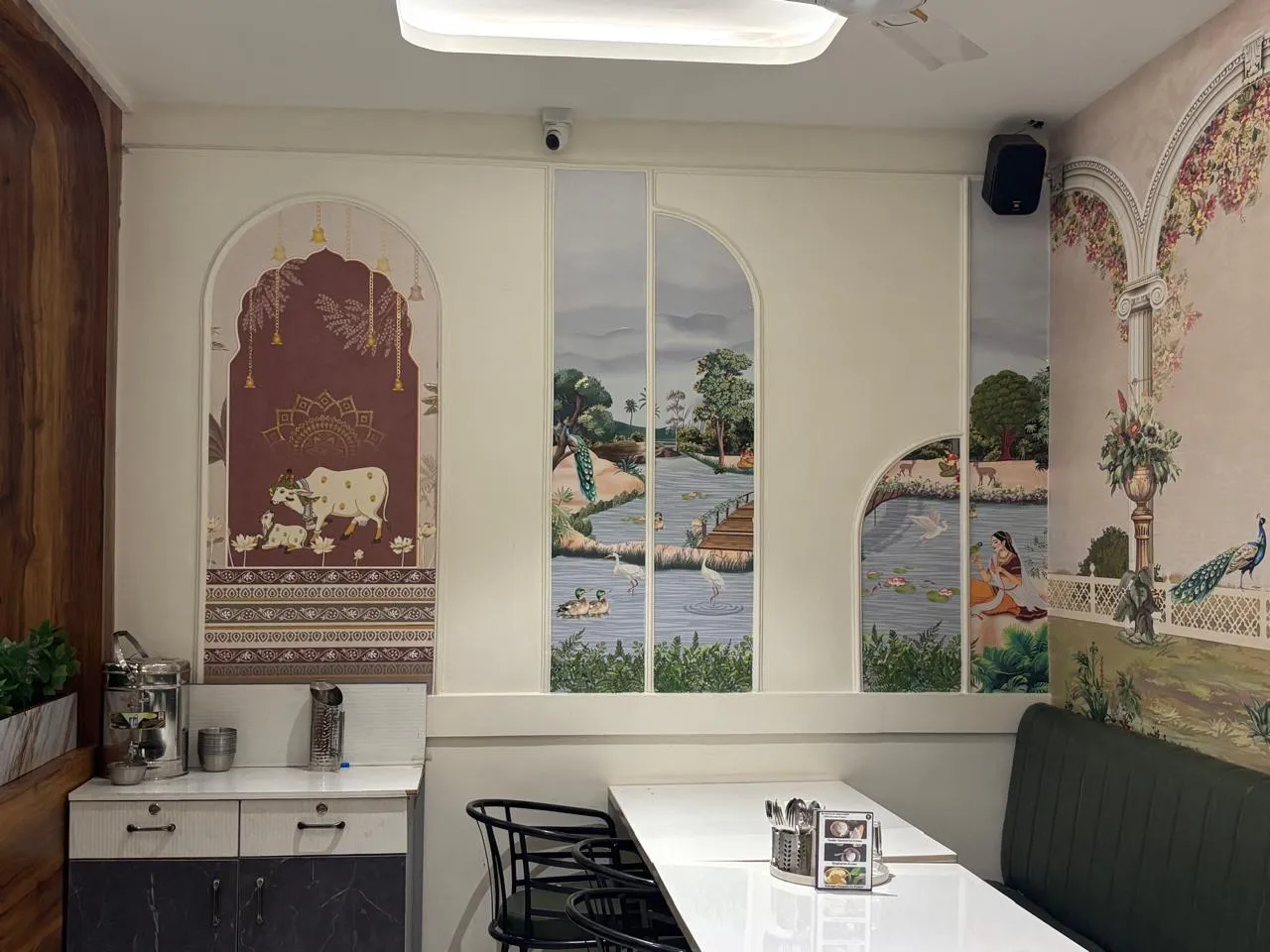 WALLPAPER Wall Art & Painting Desk and Decor 