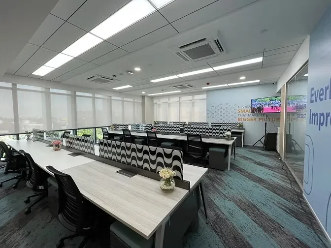 Commercial – AirportAirline Business Class Lounge CorporateBank Waiting Lounge Area Modern Office Designs Desk and Decor 