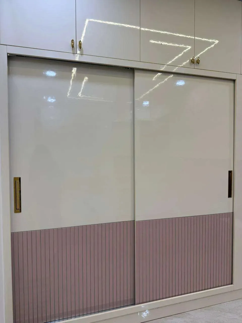 Luxury Glossy Wardrobe with Gold Trim & Loft Storage Modular Wardrobe Desk and Decor 