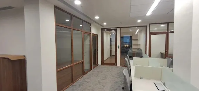 Open-Plan Office Workstation Floor Modern Office Designs Desk and Decor 