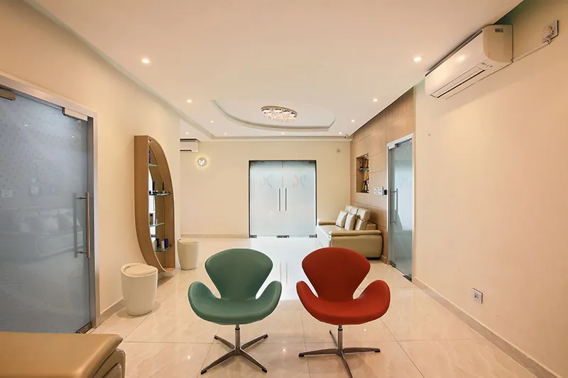 Clinic Reception & Waiting Area with Product Display Niche Healthcare Interior Design Desk and Decor 