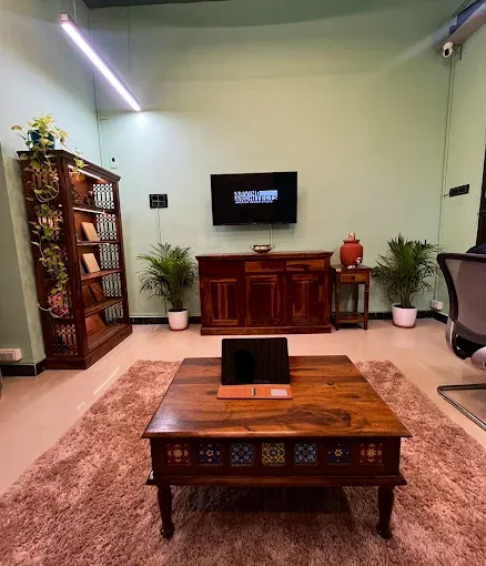 Executive Corporate Office Interior with Modern Office Designs at Deskanddecor