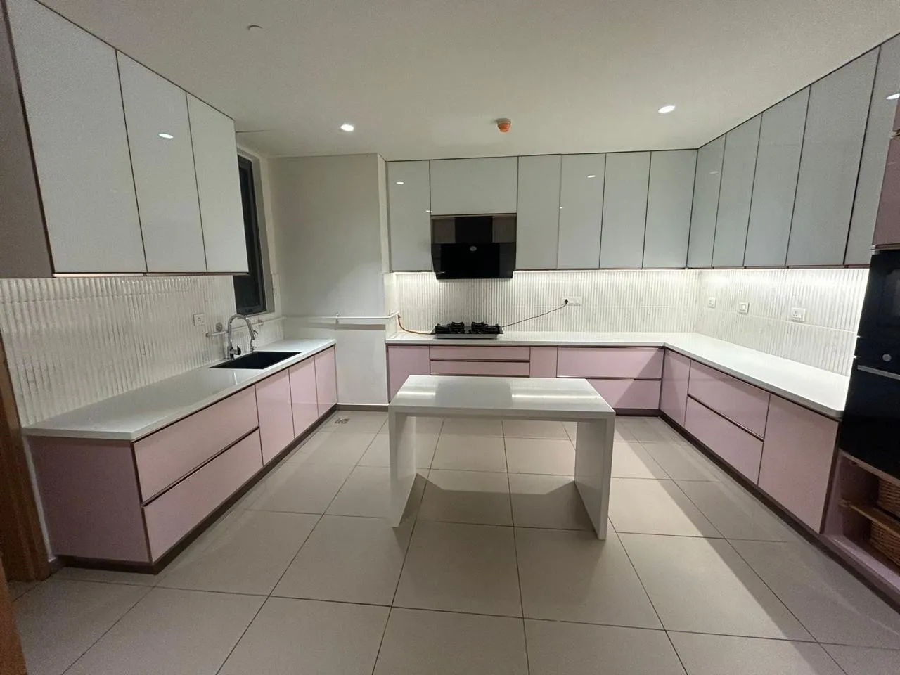 Stainless Steel Kitchen with SS Kitchen at Deskanddecor