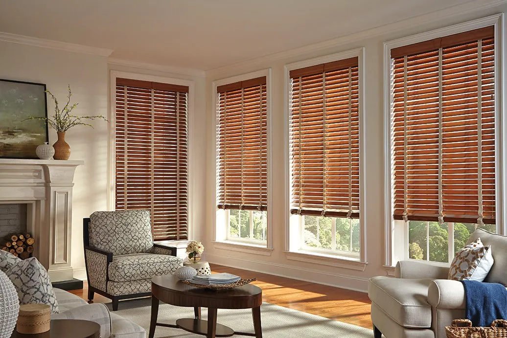 Venetian blinds with Curtains & Drapes at Deskanddecor